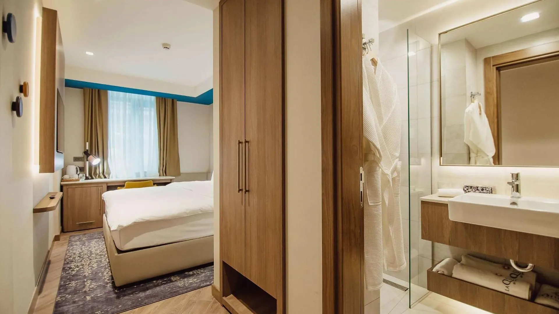 La Quinta By Wyndham Batumi Hotel